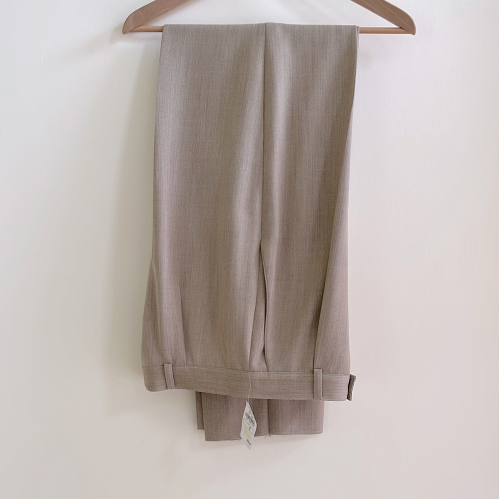 Never worn vintage Zanella size 6 pants.